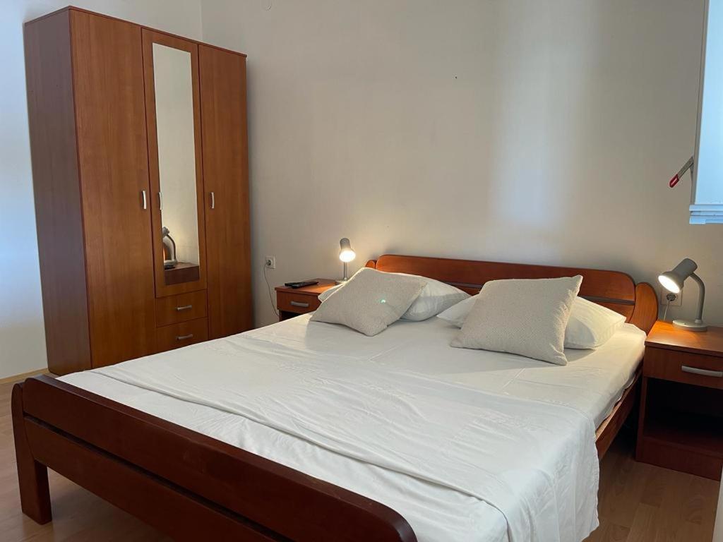 מטינה Apartments Puntica מראה חיצוני תמונה