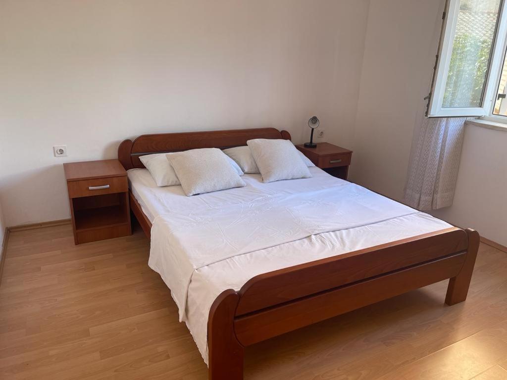 מטינה Apartments Puntica מראה חיצוני תמונה