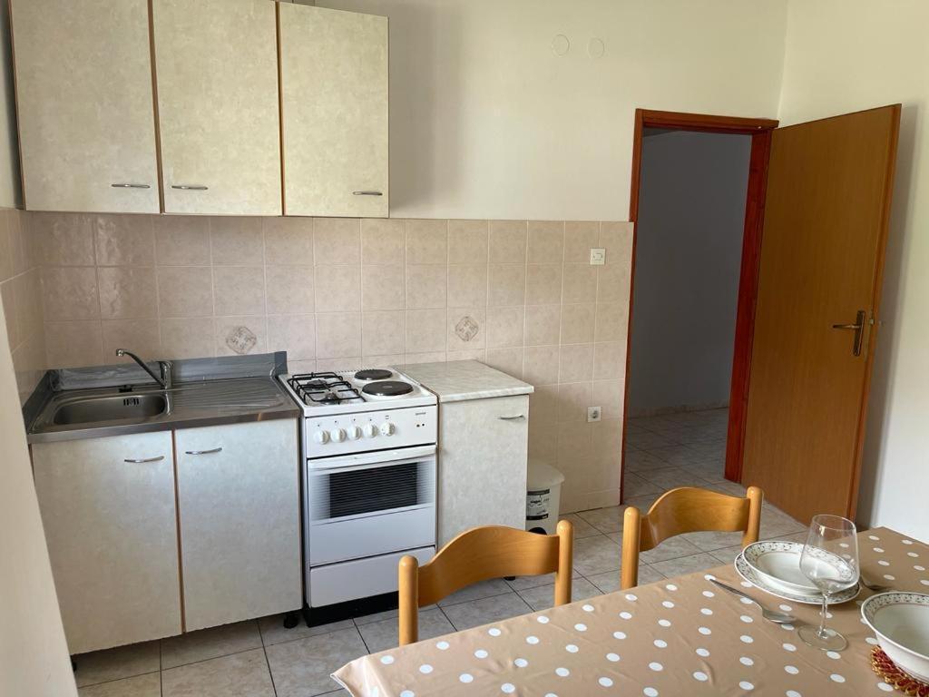 מטינה Apartments Puntica מראה חיצוני תמונה