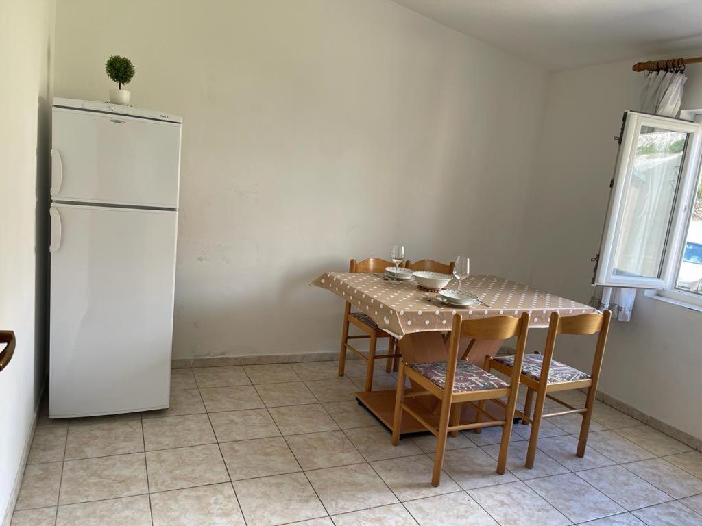 מטינה Apartments Puntica מראה חיצוני תמונה