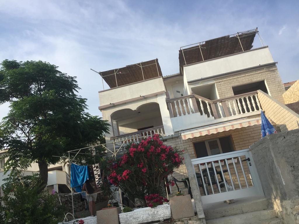 מטינה Apartments Puntica מראה חיצוני תמונה